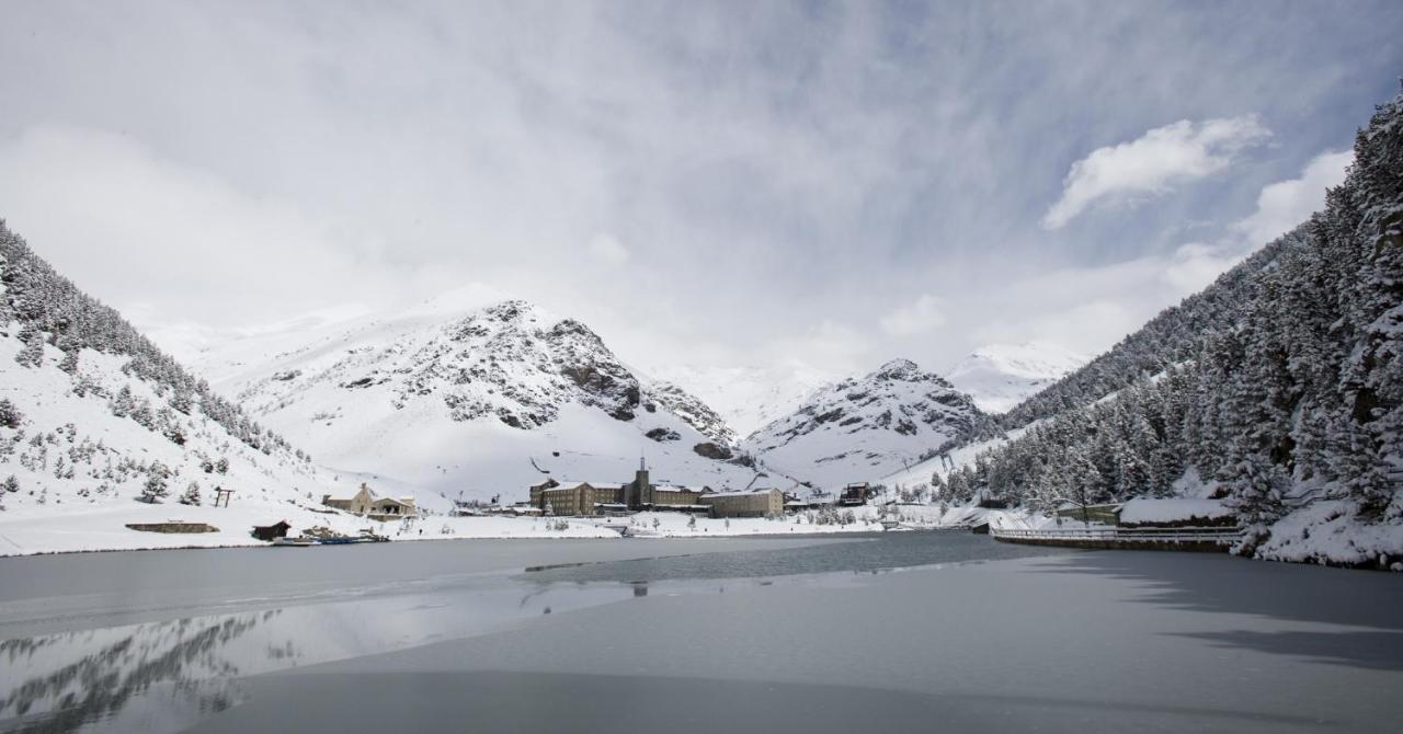 Apartaments Vall De Nuria Керальбс Экстерьер фото
